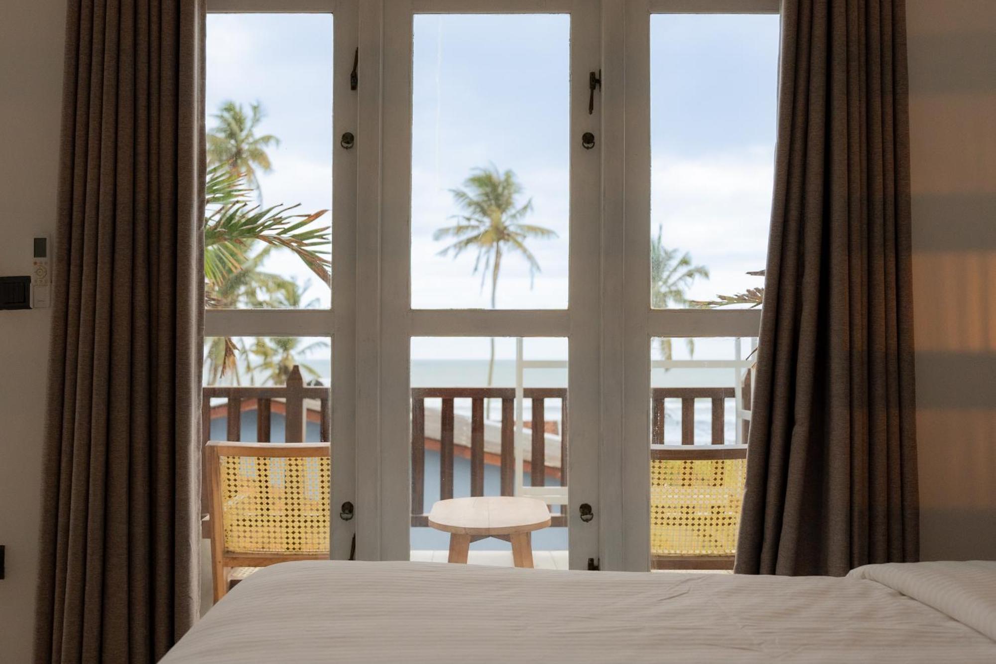 Bed and Breakfast Lucky'S Surf Camp Велігама Екстер'єр фото