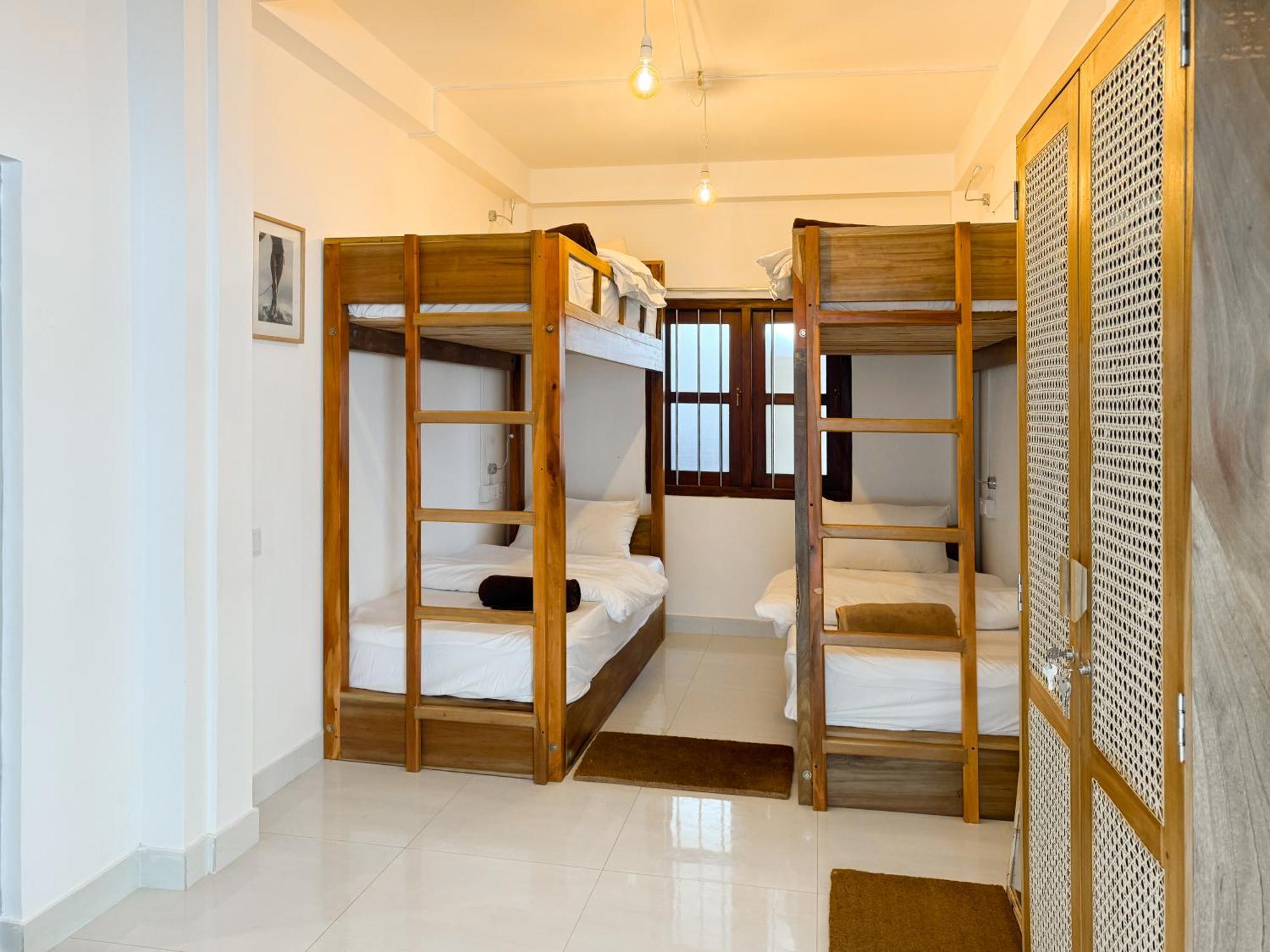 Bed and Breakfast Lucky'S Surf Camp Велігама Екстер'єр фото