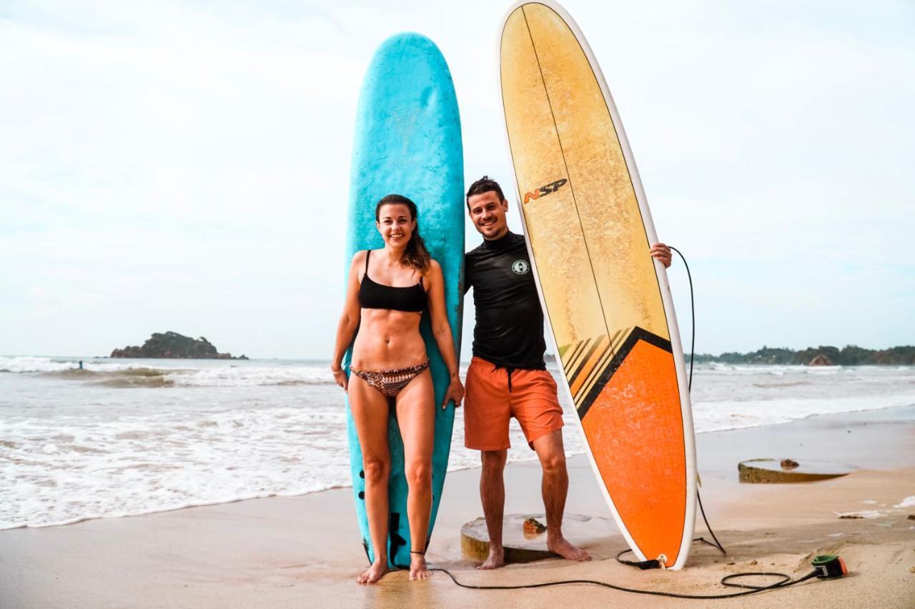 Bed and Breakfast Lucky'S Surf Camp Велігама Екстер'єр фото